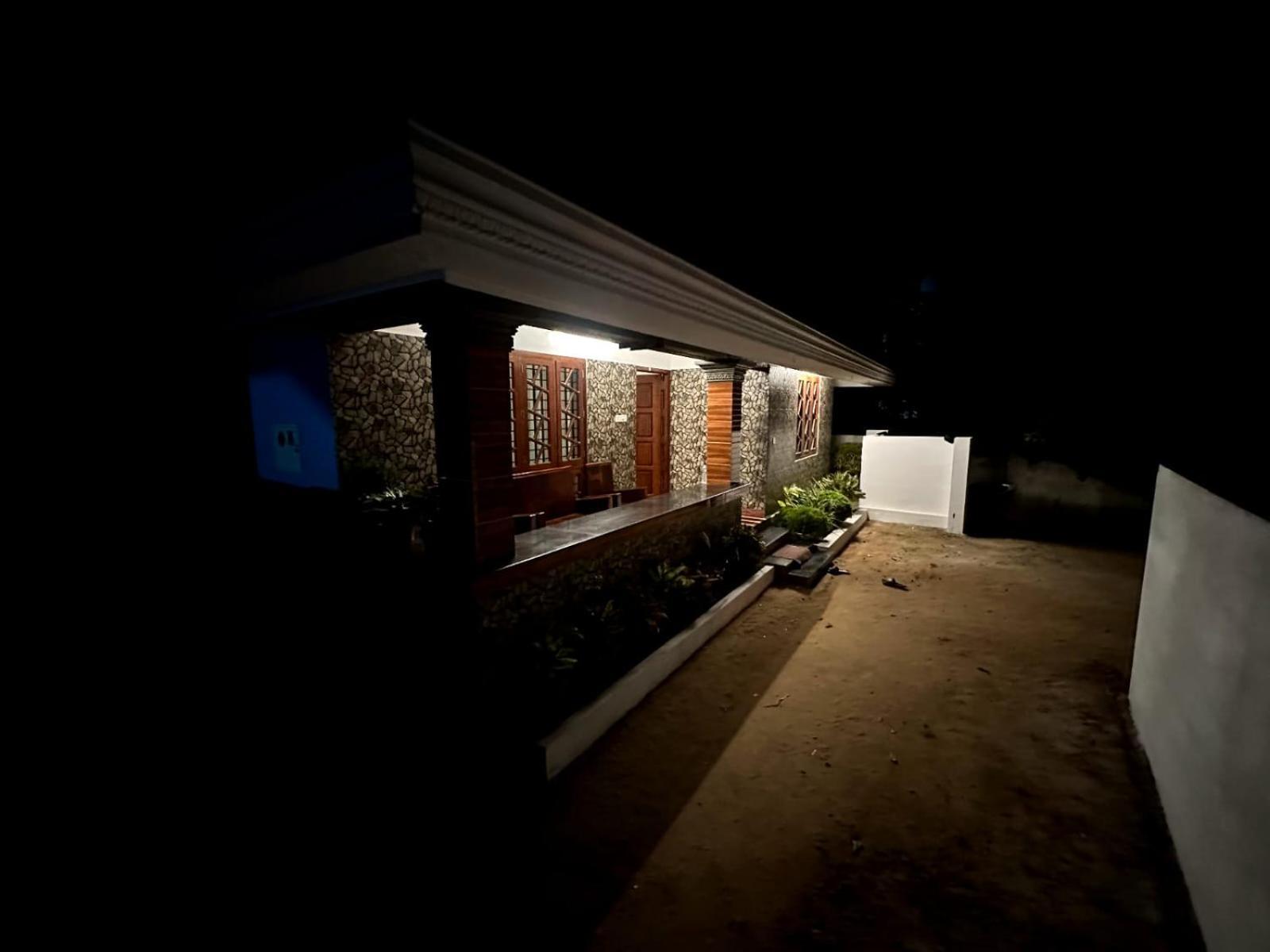 Homestay Lechalet *